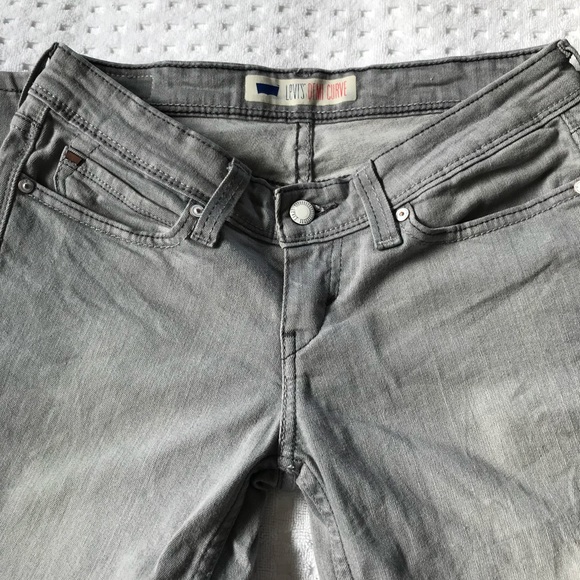 Levi’s Demi Curve Gray Jeans Size 5 - Picture 3 of 3